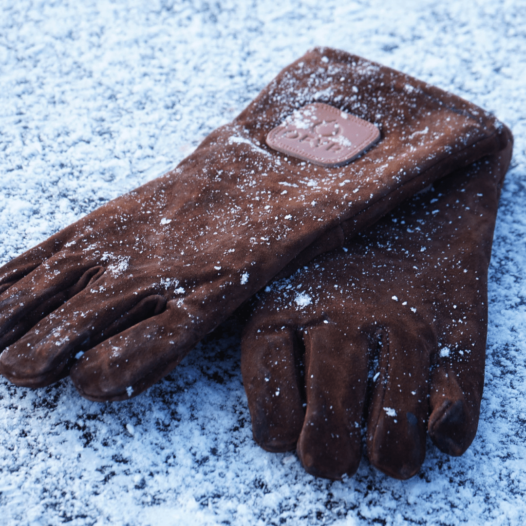 Hittebestendige handschoenen bruin OFYR in Sneeuw