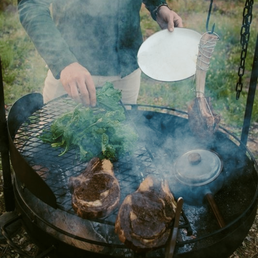 Barebones fire pit grill cocinar al aire libre