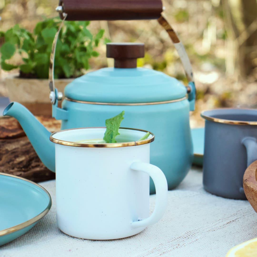 Enamel mug eggshell barebones