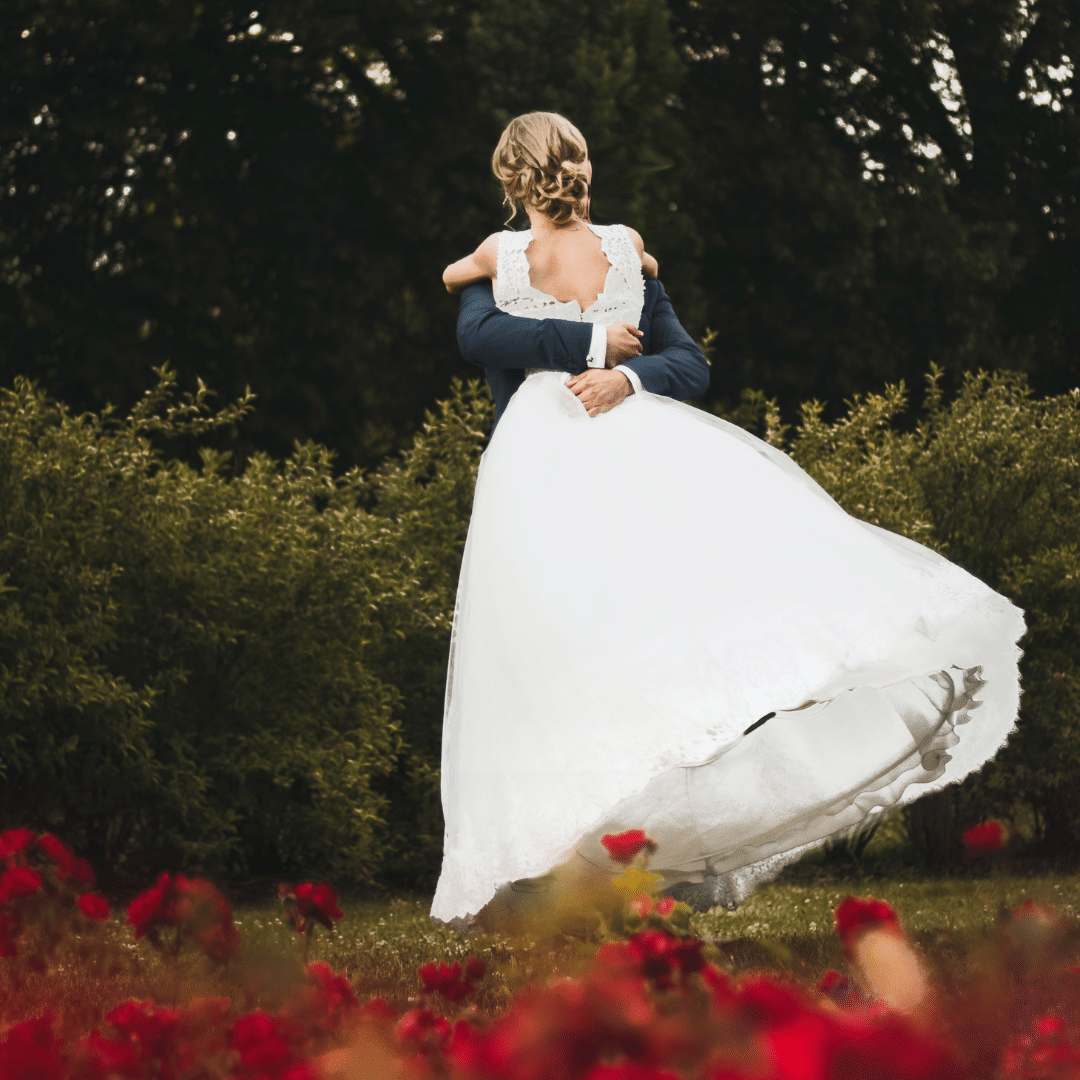 Weddings_in_your_own_garden