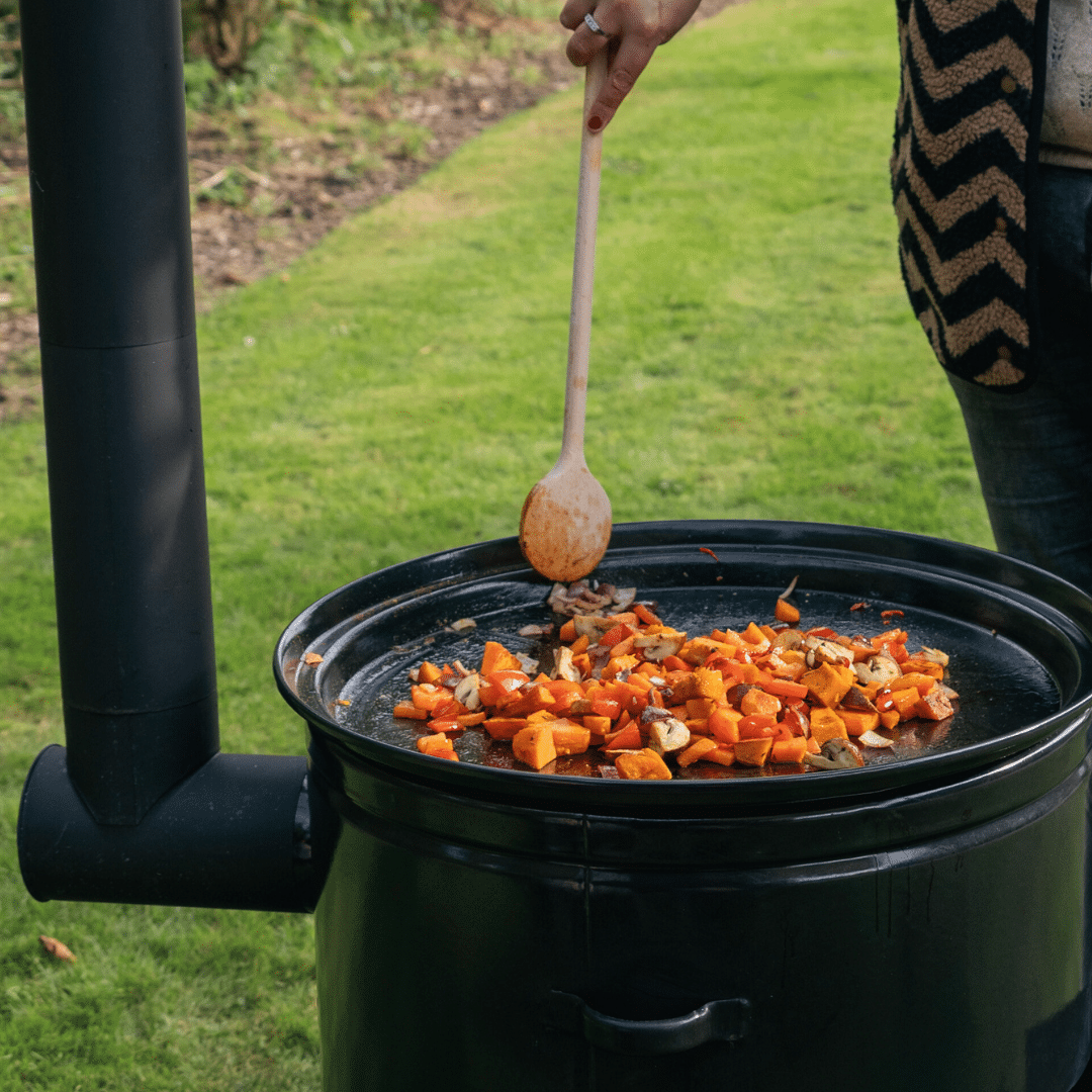 Höstgrönsaker på grillplatta XL BBQ Spis för utomhusmatlagning