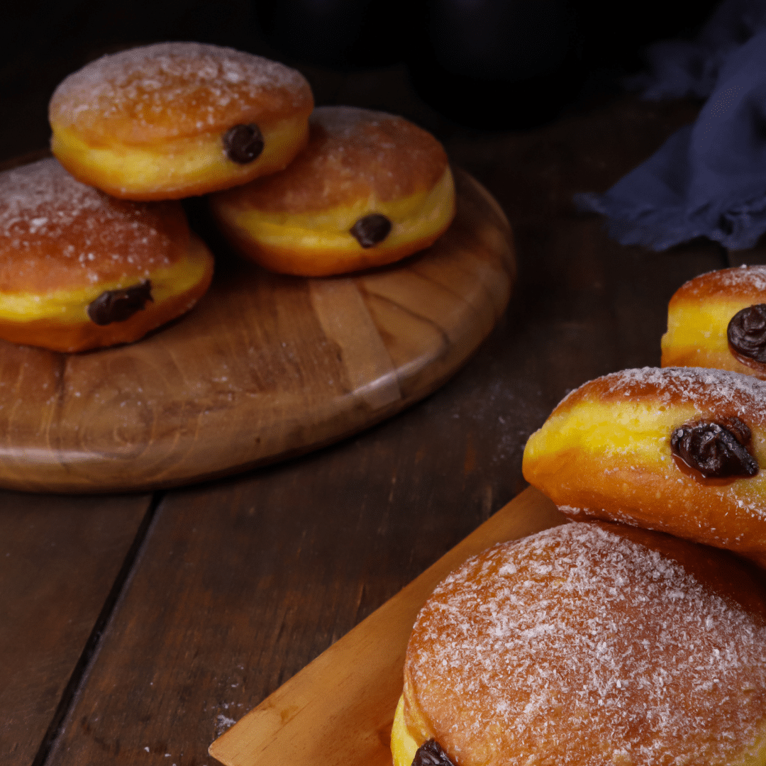 Gevulde oliebollen met room Gevulde oliebollen met room