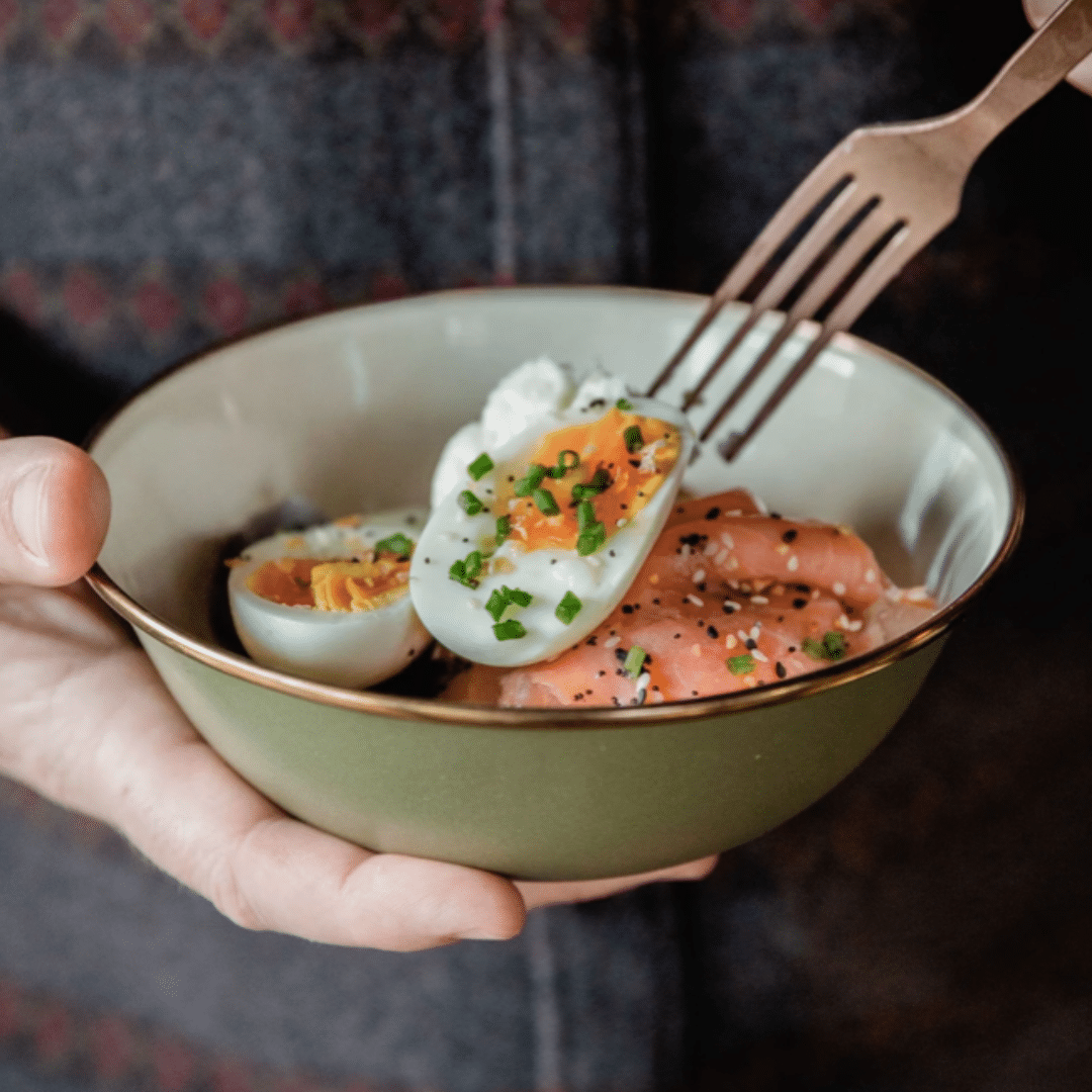 Barebones Enamel Bowl Olive salmon egg