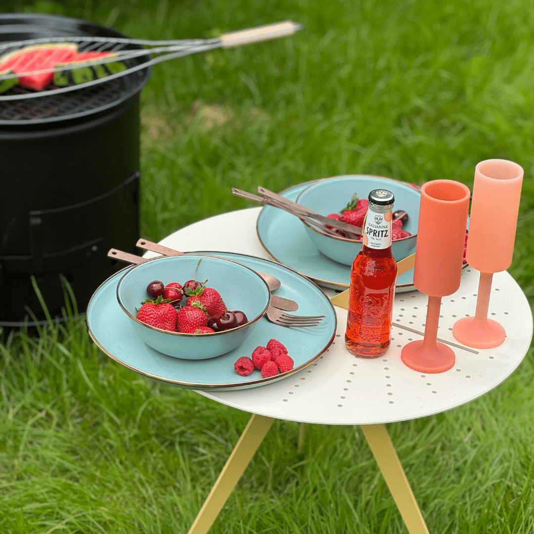 Een middagje in de tuin met het Barebones servies mint