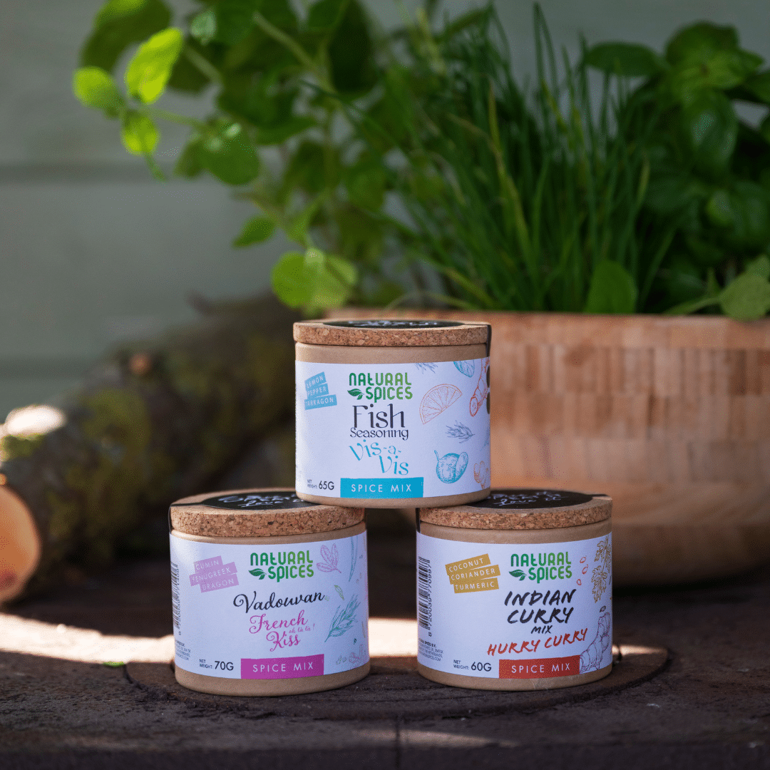 Kruidenmixen Natural Spices vis a vis, indian curry en vadouvan