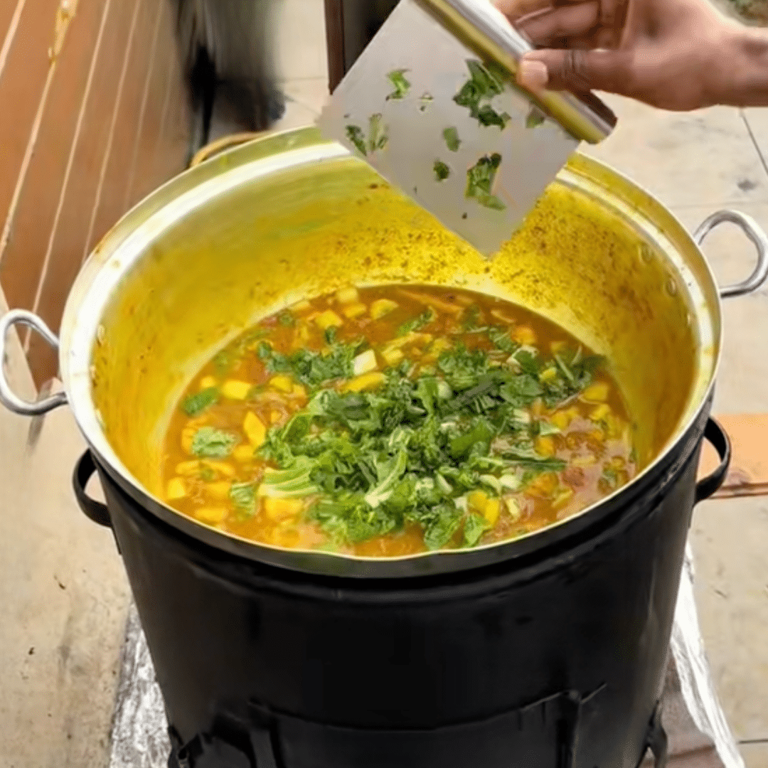 Buiten kookkachel VUUR LAB. recept Jarabaka Bryan Surinaams Hindoestaans Buiten kookkachel VUUR LAB. recept Jarabaka Bryan Surinaams Hindoestaans