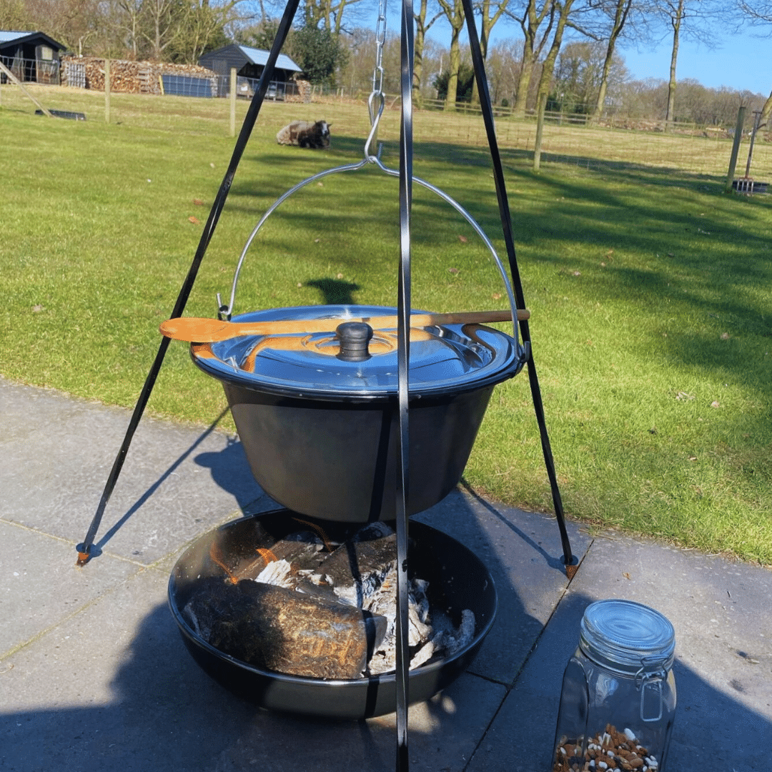 Stativset med häxkonst bönsoppa